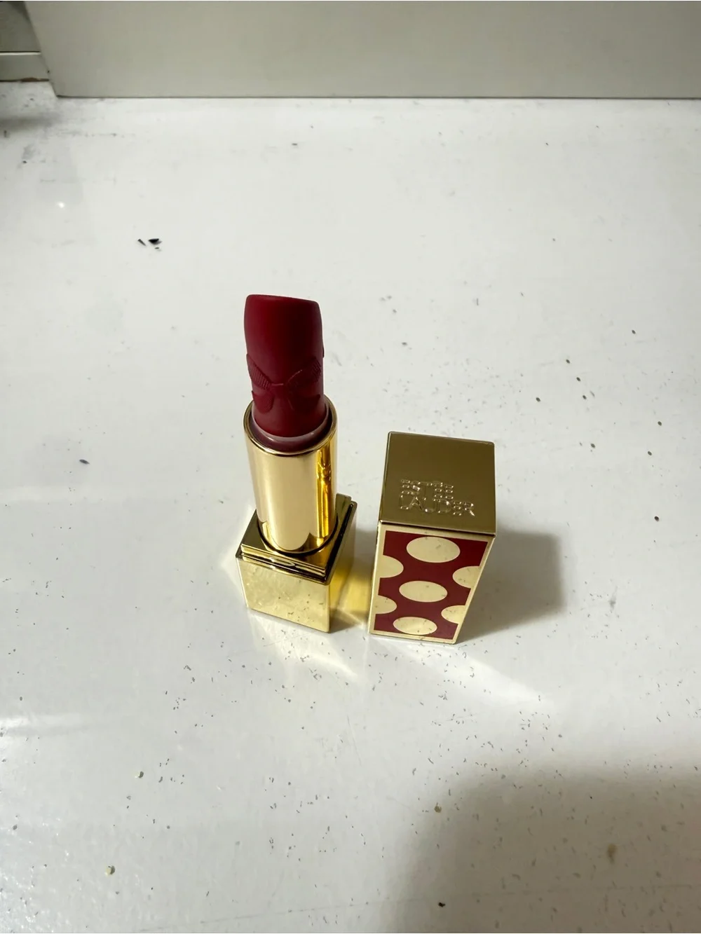ESTEE LAUDER GLAM Limited Edition two Eyeshadow Palette and two lipsticks. New